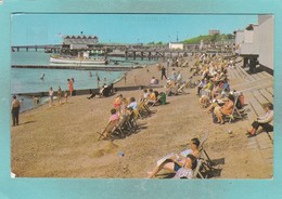 Old Small Post Card Of The Beach,Southend On Sea,N69. - Southend, Westcliff & Leigh