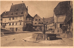 ¤¤  -  DAMBACH    -  La Place , La Fontaine   -  ¤¤ - Dambach-la-ville