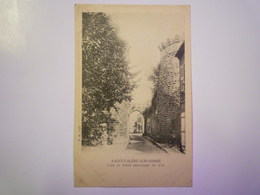 GP 2019 - 527  SAINT-VALERY-sur-SOMME  (Somme)  :  TOUR  Et  PORTE GUILLAUME  Ou D'EU  Vers 1900   XXX - Saint Valery Sur Somme