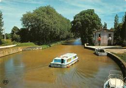 Bram Plaisance Péniche Péniches Canal Du Midi Canton Fanjeaux - Bram