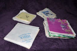 NAPKINS / WERBESERVIETTEN  205 PCS / STÜCKE - Serviettes Publicitaires