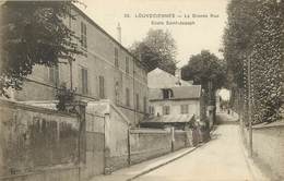 LOUVECIENNES - La Grande Rue, école Saint Joseph. - Louveciennes