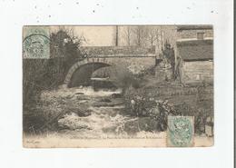 GORRON (MAYENNE) LE PONT DE LA PIERRE RICHARD ET LE COLMONT 1905 - Gorron