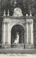 CARTE POSTALE ORIGINALE ANCIENNE : BERGUES LA PORTE DE L'ESPLANADE  ANIMEE NORD (59) - Bergues