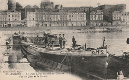 ANGERS  -  49  -  Le Quai Ligny Au Pied Du Château, Vue Du Quai De La Savalte - Angers
