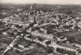 CPSM 84 CHATEAUNEUF DU PAPE GROUPE SCOLAIRE   VUE GENERALE AERIENNE - Chateauneuf Du Pape