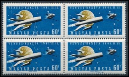 ** 1961 Vénusz Rakéta 60f Négyestömb, 2 Bélyegen Fehér és Kék Csíkok Ill. Görbe Vonalak - Autres & Non Classés