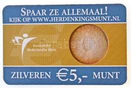 Hollandia 2004. 5E Ag 'A Holland Antillák Gyarmatosításának Vége - 50. évforduló' Karton Díszlapon  T:1 Patina
Netherlan - Sin Clasificación