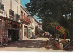 MONTAUROUX - LA PLACE DU CLOS - Montauroux