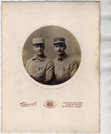 PHOTO 460 - MILITARIA - Photo Originale - Militaires ( Frères ) Avec Médailles - Photo TCHERNIAK à LEVALLOIS & PARIS - Guerre, Militaire