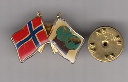 Pin Badge Norway FILA International Wrestling Association Federation Luttes - Worstelen