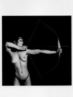 Tir A L'arc. CP Photo. Lisa Lyon, Culturiste, Torse Nu.  1982. Par Mapplethorpe. - Tir à L'Arc