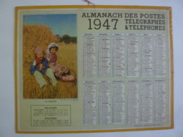 ALMANACH 1947  CALENDRIER  DES POSTES   Photo  La Moisson  Metropolitain , Plan Paris  Imp Berthur, Rennes Chem 3-9 - Big : 1941-60