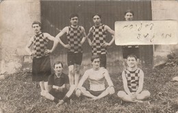 CLERMONT - Equipe D'Athlétisme En 1913  ( Carte Photo ) 2/2 - Clermont Ferrand