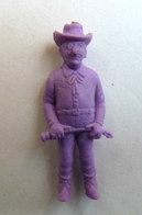 FIGURINE PUBLICITAIRE STENVAL TINTIN 24 Monochrome VIOLET - Pas Dunkin - Hergé RASTAPOPOULOS (3) - Tintin