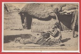 METIERS - COIFFEURS - Afrique Occidentale Française - Coiffure D'une élégante - Ambachten