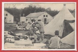 METIERS - BARBIER - La Vie Au Camp - Le Perruquier De La Compagnie - Artisanat