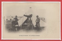 METIERS - BARBIER - Le Camp De Cercottes  - La Toilette Du Sergent - Artigianato