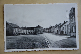 WINENNE-la Place Du Monument - Beauraing