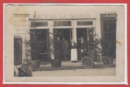 COMMERCE --  CARTE PHOTO - RARE - Café - De La REUNION ( Aisne - Cafés