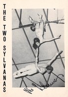 The Two SYLVANAS - Cirque - Gymnastique - Trapèze - Spectacle Donné En Suisse à Bulle En 1969 - Gimnasia