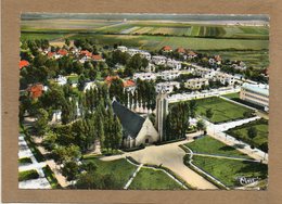 CPSM Dentelée - TAVAUX-CITES (39) - Vue Aérienne Du Quartier De L'Eglise En 1950 / 60 - Carte Colorisée - Tavaux