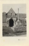 Plouha - Kermaria-en-Isquit - Entrée Du Porche Et Croix De Pierre - Carte-photo 1933 - Plouha