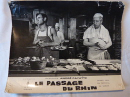 Le Passage Du Rhin ,Charles Aznavour Nicole Courcel Georges Rivière 1960 - Célébrités