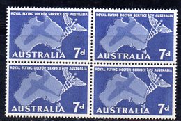 QUS102 - AUSTRALIA 1957 , Posta Aerea Il N. 9  In Fresche Quartine ***  (2380A) . - Mint Stamps