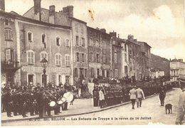 Carte Postale Ancienne De BILLOM - Enfants De Troupe Revue Du 14 Juillet - Sonstige Gemeinden