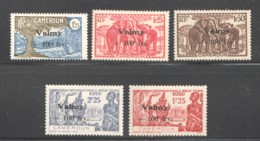 1943 - Série Valmy  Très Légères Traces De Charnières - Unused Stamps