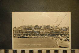 CP, 06, N°1910. CANNES - Vue Sur Le Fond Du Port Et L'hôtel De Ville - Cannes