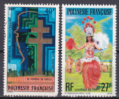Polynésie Poste Aérienne 5e Anniversaire Du Mémorial Général De Gaulle Et Danseuse  N°123-124 Oblitéré - Usados