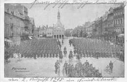 80-PERONNE- 1915 DEFILE DE MILITAIRES - Peronne