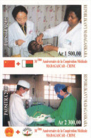 Madagascar Madagaskar 2005 Mi. 2628-2629 IMPERF Non Dentelé Joint Issue With China Chine Medical Relations 30 Years - Madagaskar (1960-...)