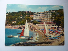 LE RAYOL - La Plage Et L'Hôtel Bailli De Suffren - Rayol-Canadel-sur-Mer