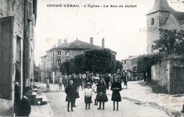 86. VIENNE - COUHE-VERAC. L'Eglise. La Rue De Juillet. Bien Animée. - Couhe