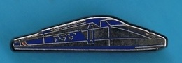 PIN'S //  ** TRAIN SNCF / TGV ** . (Decat Paris) - TGV