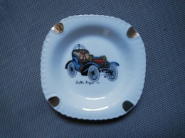 Porcelaine - ROLLS ROYCE 1903 - CENDRIER Carré 11cm- Sérigraphie Et Dorure - Milieu 20e - Cendriers