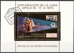 Guinea Equatoriale 1973 Bf. 64 Apollo 16 Gold Art Sheet Astronauti Duke Young Mattingly  Perf. - Afrika