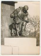 Berlin -        Cimetière De Treptower Park  (Carte-Photo) - Treptow