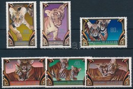 ** 1982 Tigris Sor + Blokkokból Kitépett Bélyegek Mi 2242-2247 - Autres & Non Classés