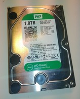 Western Digital WD10EZRX Green SATA 3.5' Merevlemez, 1TB, 64M Cache Jó állapotban.
6650 órás Futásidő. - Autres & Non Classés