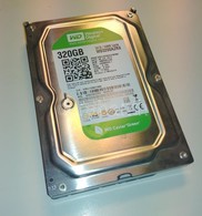 Western Digital WD3200AZRX Caviar Green SATA 3.5' Merevlemez, 320GB, 64M Cache Jó állapotban.
41827 órás Futásidő. - Autres & Non Classés