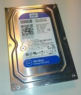 Western Digital WD5000AAKX Blue SATA 3.5' Merevlemez, 500GB, 7200rpm, 16M Cache Jó állapotban.
6090 órás Futásidő. - Autres & Non Classés