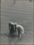 Cca 1935 Gaál Margit Hagyatékából 2 Db Jelzés Nélküli Vintage Fotóművészeti Alkotás, 23,5x17,5 Cm - Andere & Zonder Classificatie