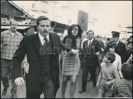 1971 Franco Nero és Marilú Tolo Az 'Egy Rendőrfelügyelő Vallomása Az államügyésznek' Című Filmben, Sajtófotó, Hátulján F - Other & Unclassified