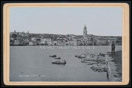 Cca 1890-1900 Veglia/ Krk-sziget Kikötője, Keményhátú Fotó, Drezda, Stengel&Co, 10,5x16,5 Cm/
Cca 1880-1900 Port Of Isla - Other & Unclassified