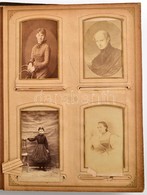 Cca 1870-1890 Régi Bőrkötéses, Fémveretes Fotóalbum, Széteső állapotban, 54 Keményhátú Műtermi Fotóval, Fénynyomattal, K - Other & Unclassified