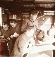Cca 1942 Thöresz Dezső (1902-1963) Békéscsabai Gyógyszerész és Fotóművész Szolgálatot Teljesített Egy Sebesültszállító V - Andere & Zonder Classificatie